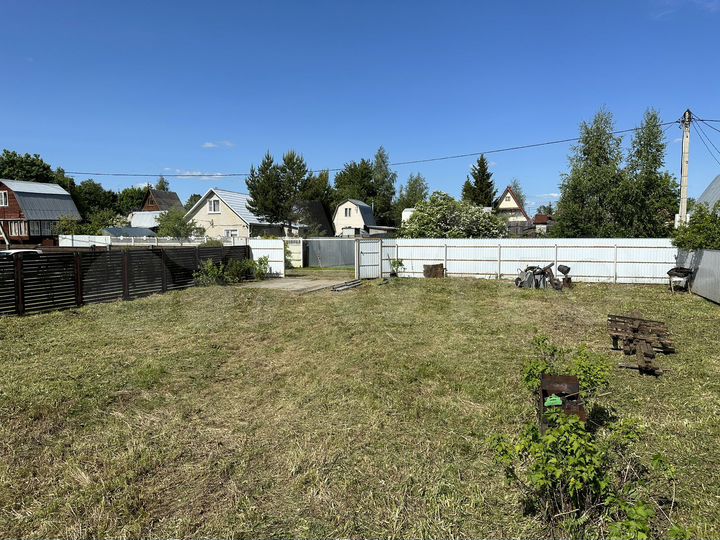 Дача 18 м² на участке 6 сот.