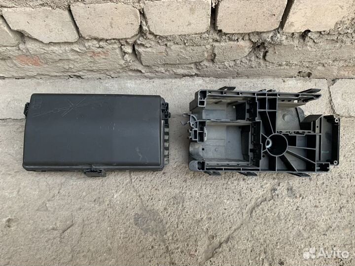 Блок предохранителей б/у Шевроле Круз Cruze 1,6