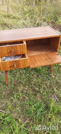 Тумбочка ретро