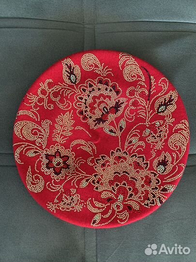 Берет женский