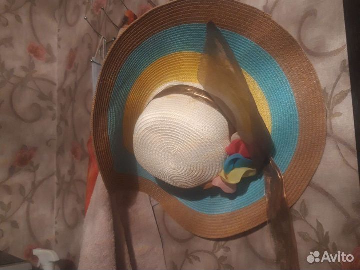 Шляпа женская соломенная