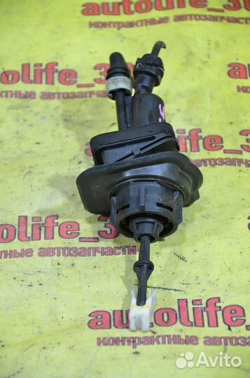 Главный цилиндр сцепления Ford Focus 2