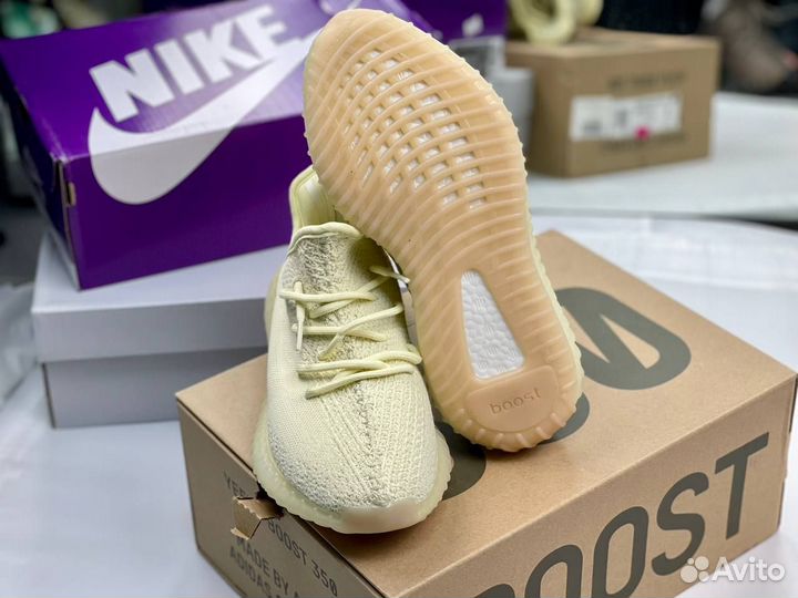 Кроссовки Adidas Yeezy Boost 350 V2, Butter