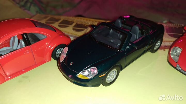 Машинки игрушки 1:32