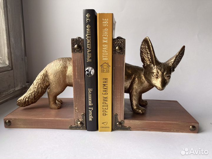 Подставка для книг 