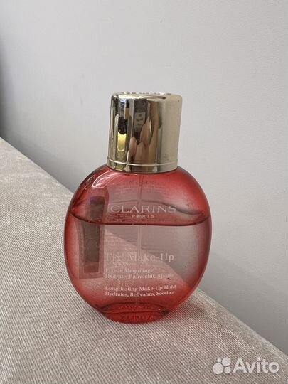 Фиксатор для макияжа clarins