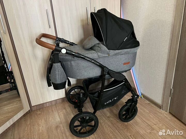 Коляска 2 в 1 Riko Basic Bella Lux