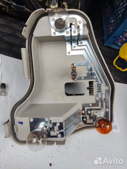 Плата заднего фонаря правая