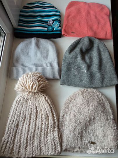 Шапки много разных