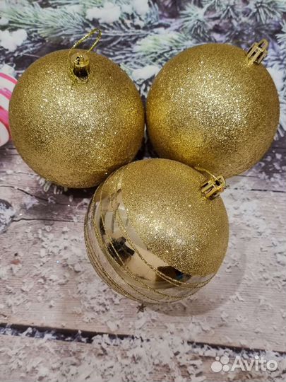 Новогодние игрушки