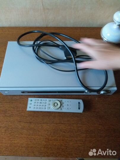 DVD плеер Sony в отличном состоянии и рабочий