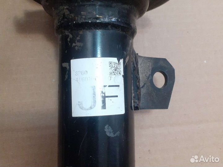 В сборе 2 стойки Suzuki Ignis, пара оригинал FF21S