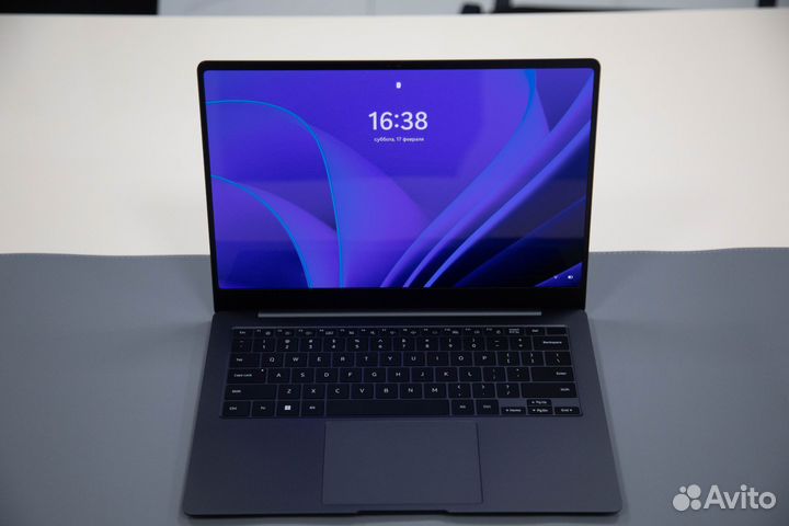 Ноутбук Samsung Book 3 Pro 512 gb / 16 gb