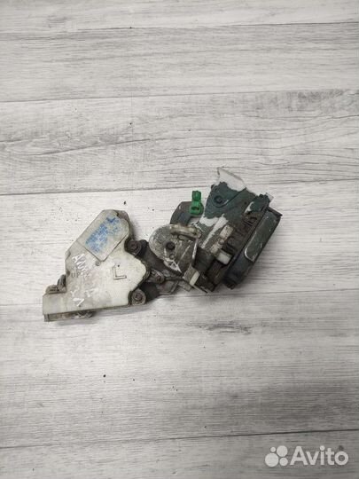 Задний левый замок двери nissan almera н15