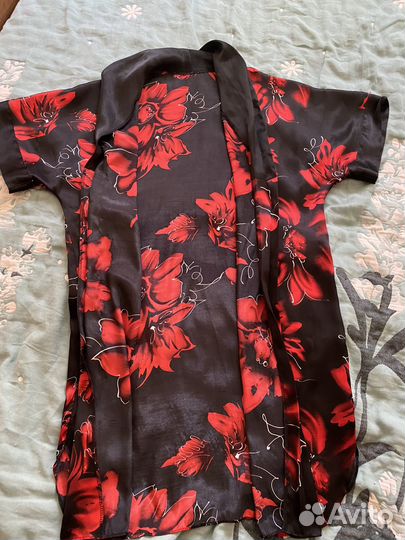 Халатик женский шелковый