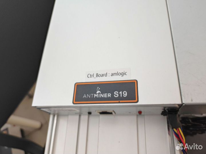 Asic майнер Bitmain Antminer S19