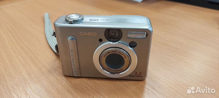 Фотоаппарат Casio QV-R3