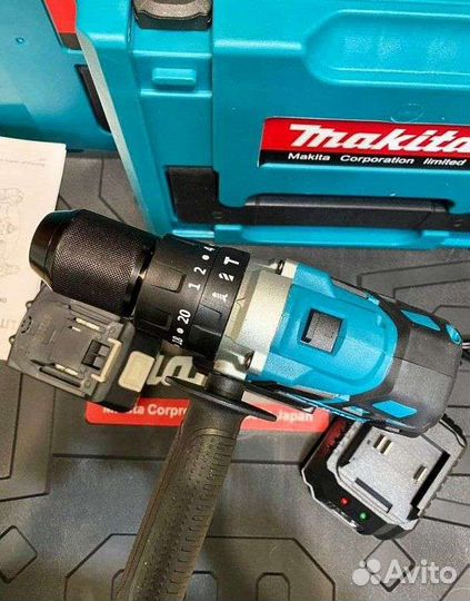 Мощный шуруповёрт Makita для ледобура