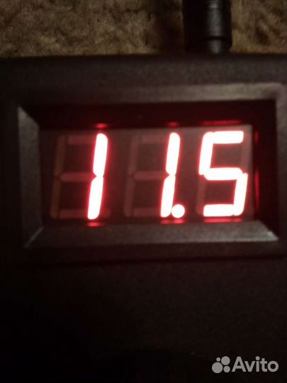 Цифровой вольтметр V27T