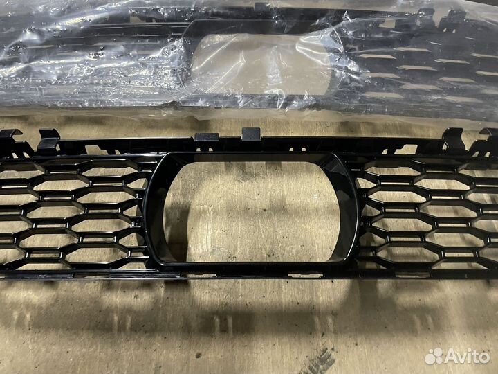 Нижняя решетка бампера BMW 5 G30 дорест M пакет