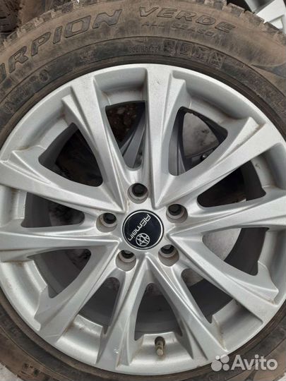 Pirelli Ice 215/60 R17