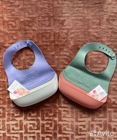 Нагрудник силиконовый