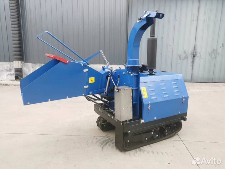 Измельчитель для веток пней и древесных отходов