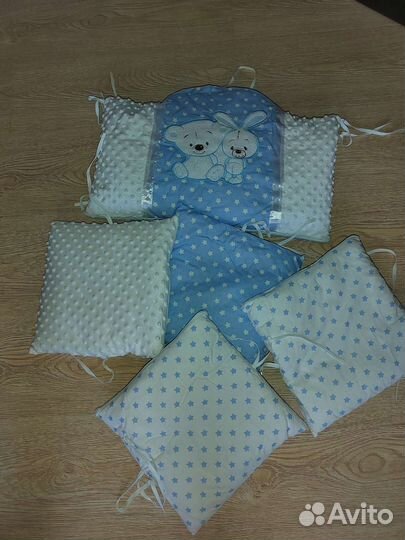 Комплект в детскую кроватку