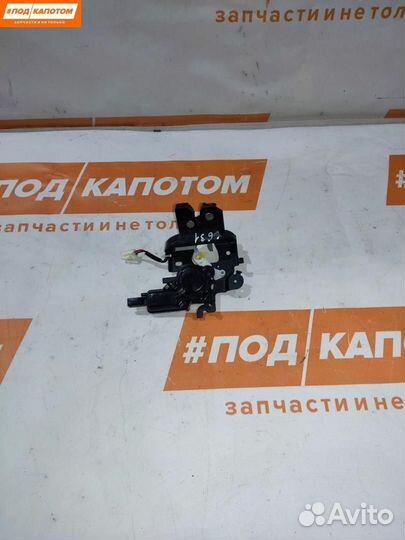 Замок крышки багажника Mazda 3 BK рест. 2008