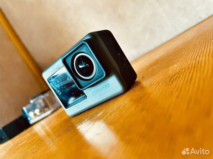 Экшн камера digma Dicam 870