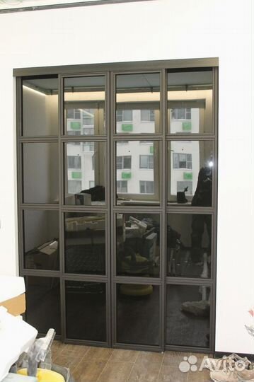 Стеклянные межкомнатные перегородки