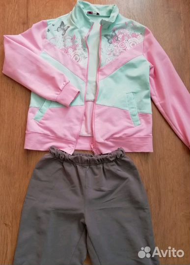 Костюм спортивный