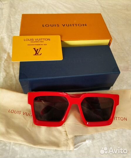 Женские солнцезащитные очки