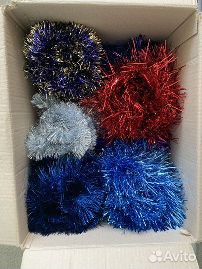 Елочные игрушки и мишура пакетом + елка