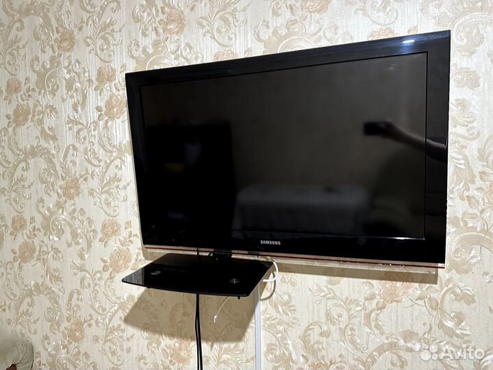 Телевизор бу, не смарт. Диагональ 102