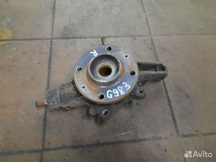 Кулак поворотный правый Пежо 308