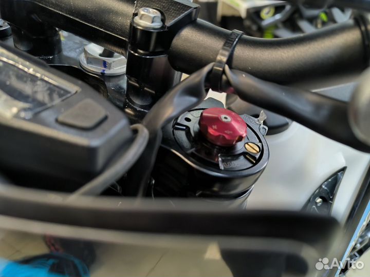 Мотоцикла Avantis Enduro PR300 EFI инжекторный