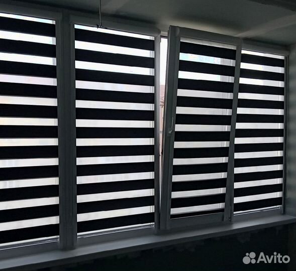 Рулонные шторы зебра для офиса