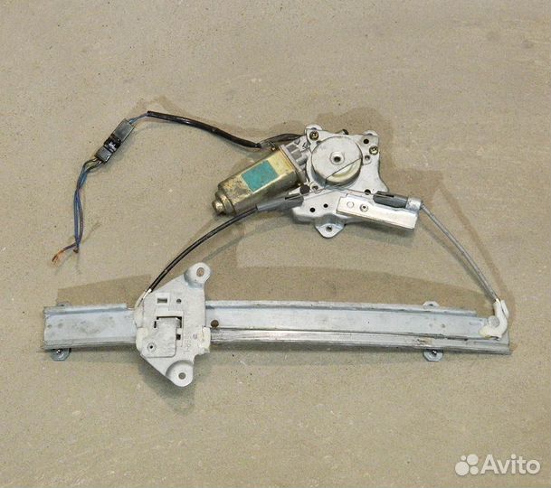 Стеклоподъемник задний левый Maxima J30