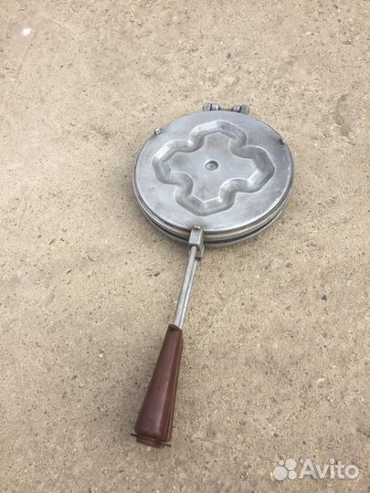 Вафельница орешница СССР