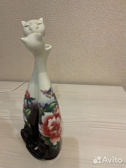 Фарфоровые статуэтки