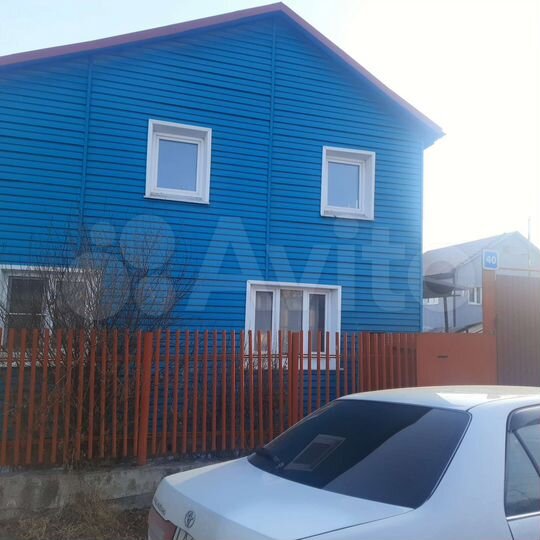 Дом 240 м² на участке 8 сот.