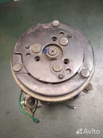 Компрессор кондиционера на рефрежиратор