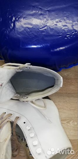 Коньки фигурные 39- 40 размер