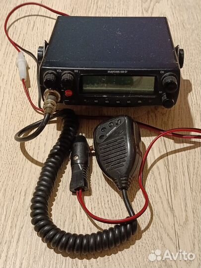 Автомобильная рация с антенной бу