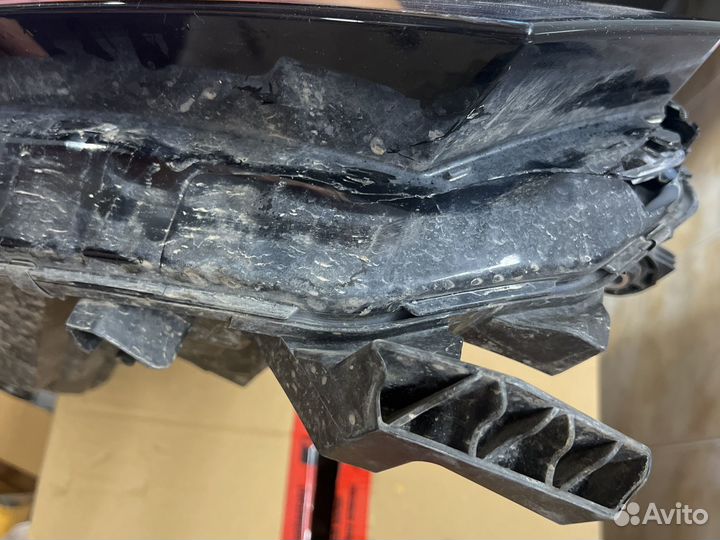 Фара правая Skoda Octavia A8