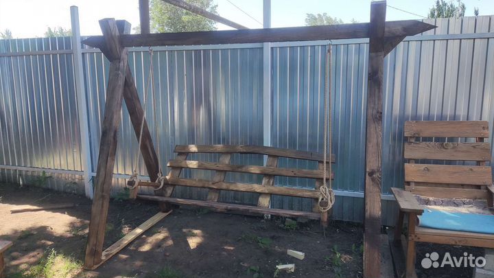 Садовые качели новые