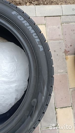 Formula Ice 235/45 R17