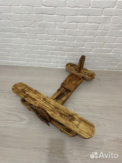 Самолет деревянный