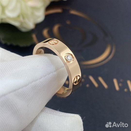 Обручальное кольцо Cartier Love, розовое золото